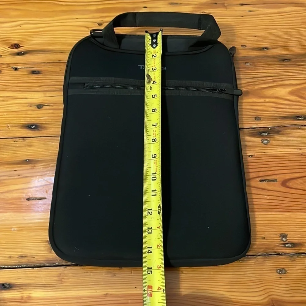 Targus laptop black carrying case